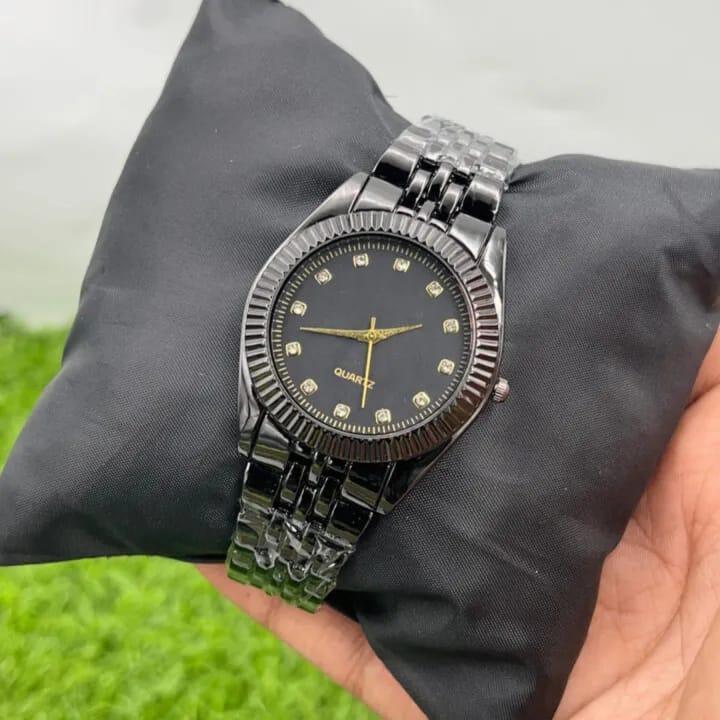Men’s black chain strap Quartz watch